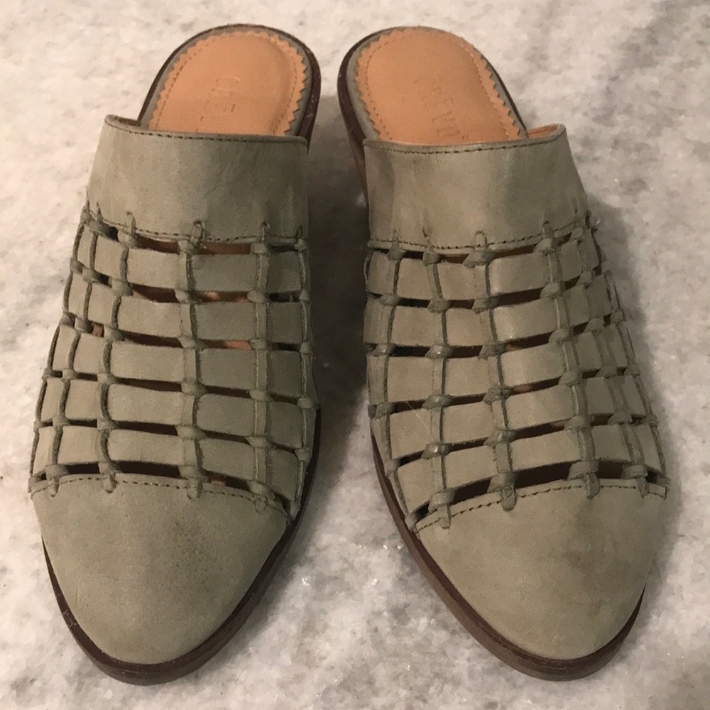 Crevo Mules Womens 6 Sage Gray Nubuck Leather Woven Bohemian Hip Chic Classic